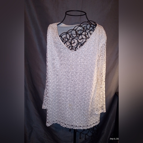 Cato white crochet in-lined blouse - Picture 1 of 3